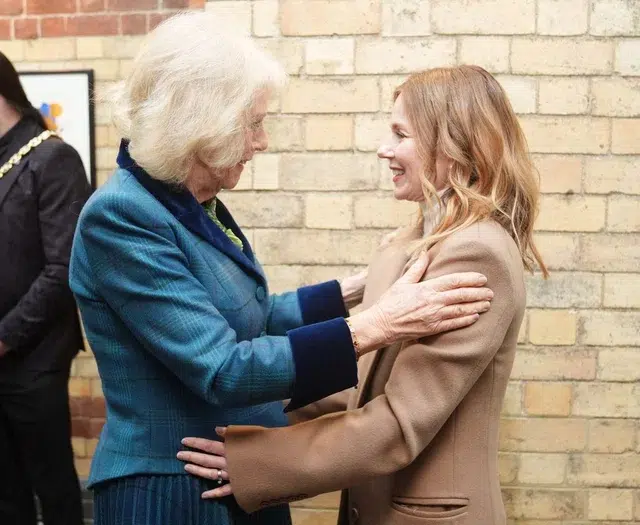 La reina elige a una Spice Girl como su dama de compañía