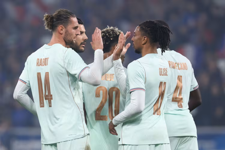 Michael Olise se exhibe con un ‘hat-trick’ en el triunfo de Francia antes del Mundial
