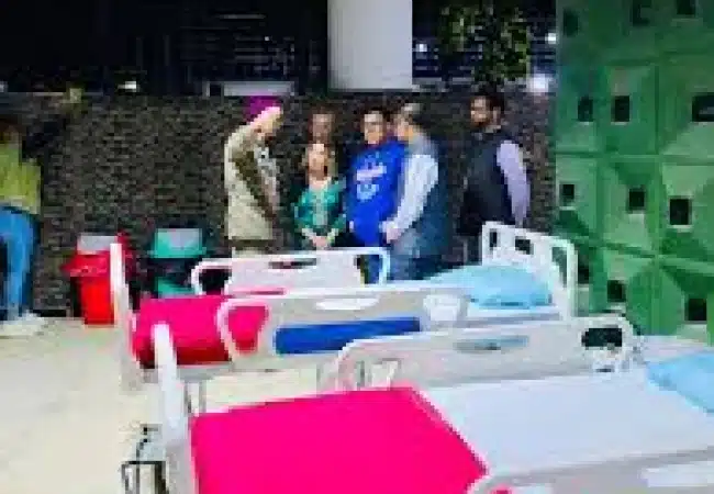 Ministerio de Salud y gobierno de la India instalaron un hospital de campaña en La Rinconada
