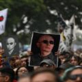 Multitud despide al ‘Indio’ Solari en Argentina, en ceremonia que podría durar varios días