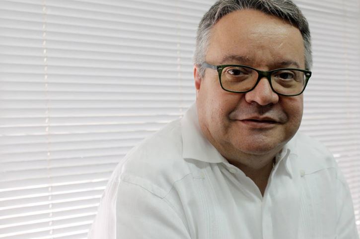 Régulo Pachano: Cumpleaños entre vestuarios históricos