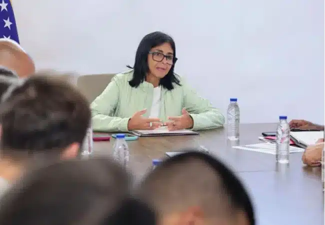 "Las clases quedan suspendidas una semana más": Anunció la presidenta (E) Delcy Rodríguez