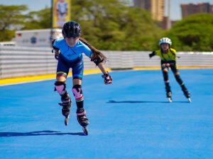 Gobernador Luis Caldera y el ministro de Deporte inauguranel Patinódromo «Alfredo León Moreno» en la Vereda del Lago
