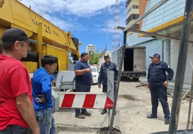 Alcaldía y Polimaracaibo se mantienen en la calle atentos por precipitaciones