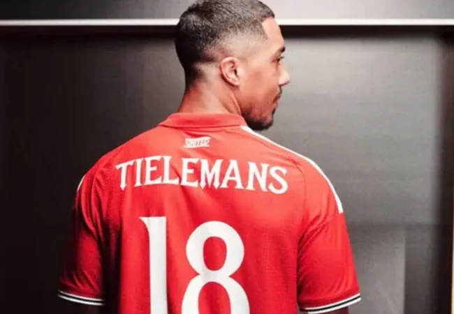 Manchester United hace oficial el fichaje de Youri Tielemans por cinco temporadas