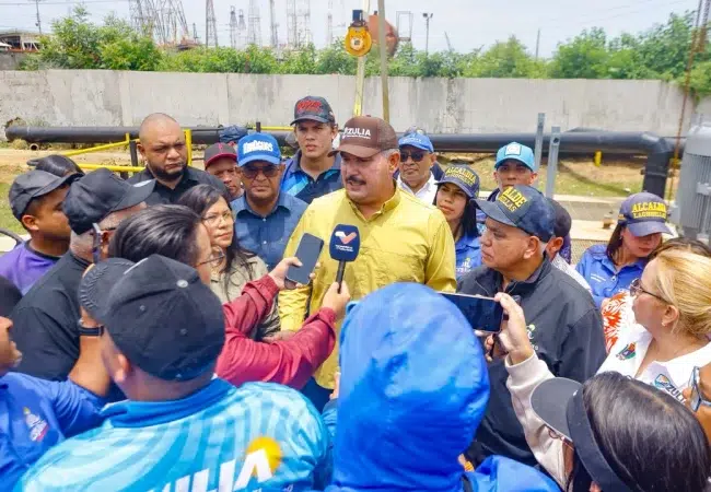 Gobernador Luis Caldera ejecuta el Plan Rector de Aguas Servidas en Lagunillas a través del Estado Mayor de la Contingencia