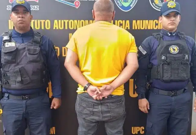 Detenido cajero de un local comercial por hurtar dólares en Maracaibo