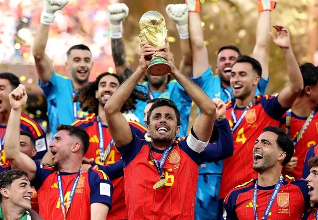 España se lleva la copa y el premio económico más alto en la historia de la FIFA