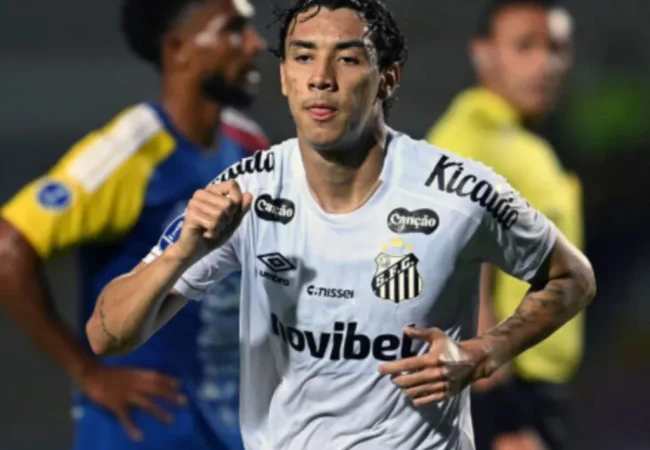 UCV FC sufre dura caída ante Santos FC en la ida de los playoffs de la Copa Sudamericana