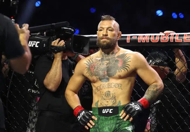 La peor pesadilla: McGregor se lesiona la rodilla en el inicio y Holloway se lleva la victoria en UFC 329