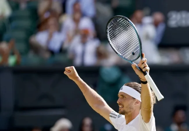 Zverev derrota a Fritz en sets corridos y avanza a semifinales de Wimbledon